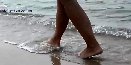 foot obsession walking in the sea