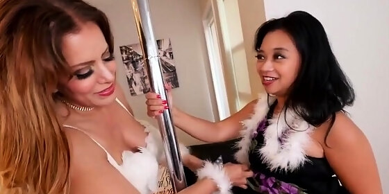 lucky starr learns how to pleasure a woman from hot starlet