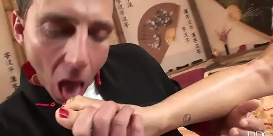 her sole grip
