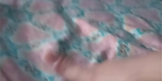 i masturbate watching x video on the screen