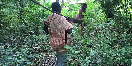 the leaked video of the hunter and they kings wife in the bush