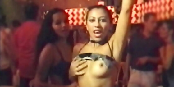 showing everything at a carnival ball and letting the people get their hands