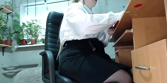 horny secretary with a huge ass in the office