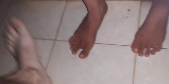 latin girl with beautifull feets doing great footob