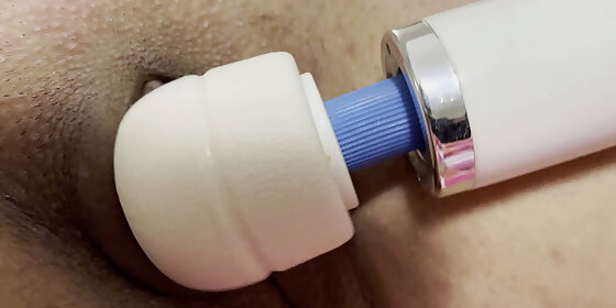 its play time some pussy rubbing and magic wand action to get me wet