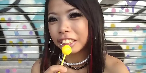 18 cutie thai girl short time sex