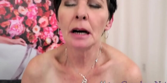 pensioner with big tits blows fat cock