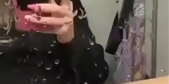 squirting in a plane