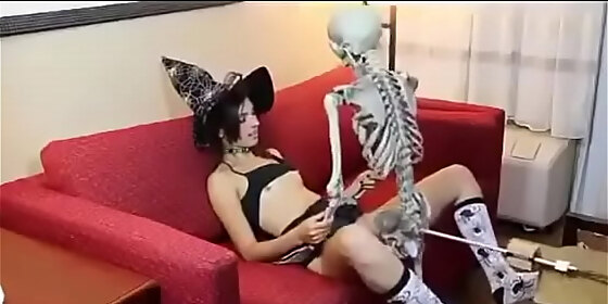 how is a skeleton getting more pussy than you