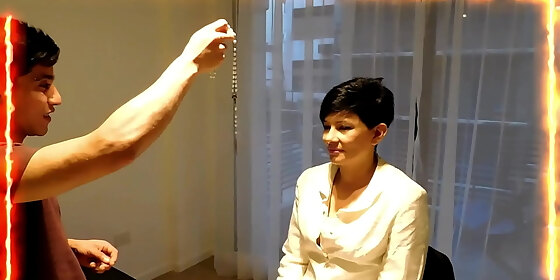 hypnotized and pushed psychology by two patients