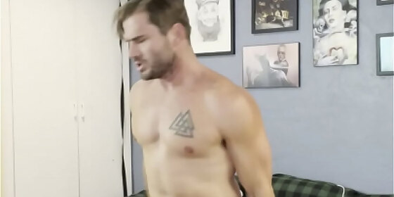 naked workouts with nathan bronson