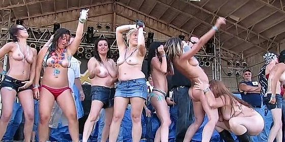 navel and so banging sexy challenge from iowa biker rally this yr