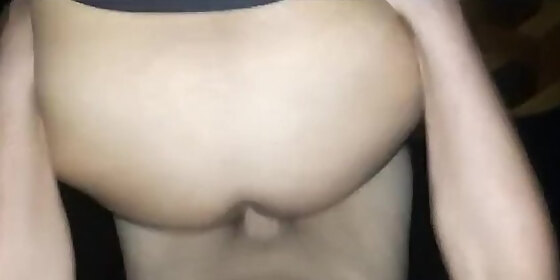 esposa depois de chupar o novinho gozou na bunda da safada