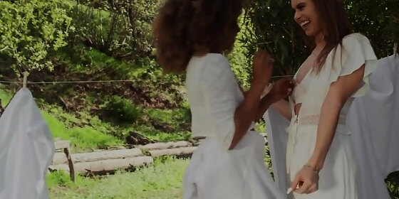 les ebony scissoring white gf outdoor