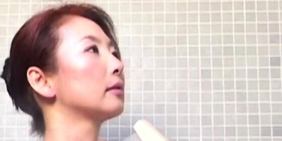 hotty japanese mother shower naked