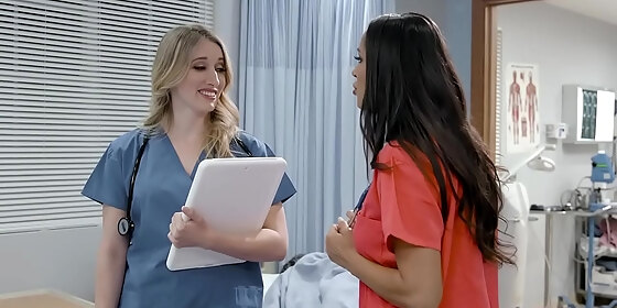 dyke nurse facesitting her blonde senior