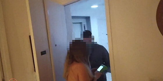 delivery man sucking naughty wife