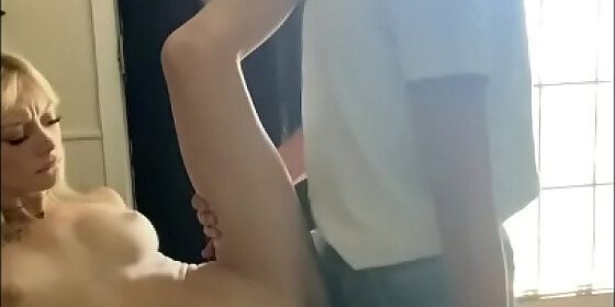 college slut wants to fuck hard