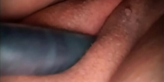 bbw cumming on toy