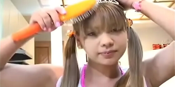 little bree brushers her hair and then shows you her tiny pussy