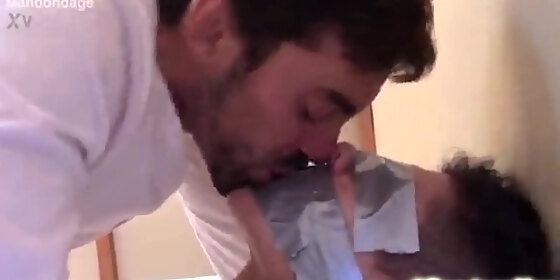 ric kisses axel gagged