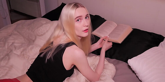 teen wanted to read but got fucked by her roommate