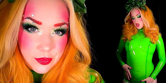 latex barbie poison ivys kiss
