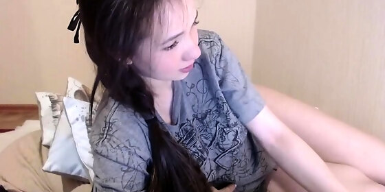 brunette amateur webcam teen exposed