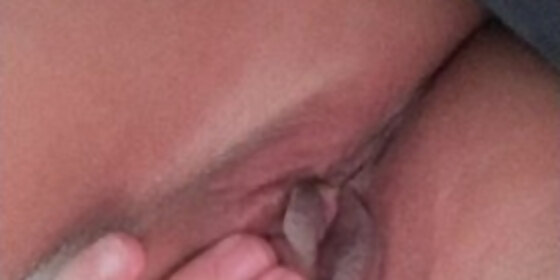 very wet horny pinay pussy wanna try me