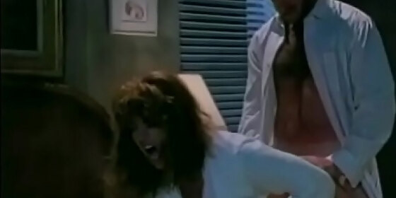 ashlyn gere masseuse 2 1994 scene 3