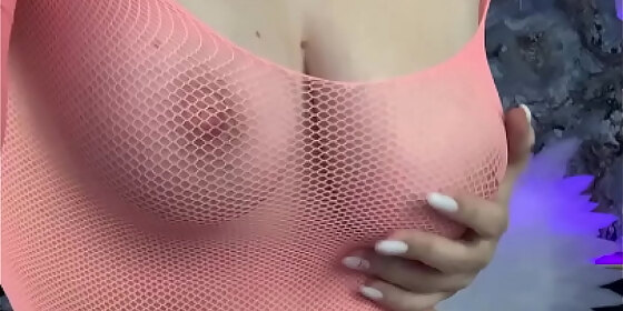 shy slut play when her parents are away leaked