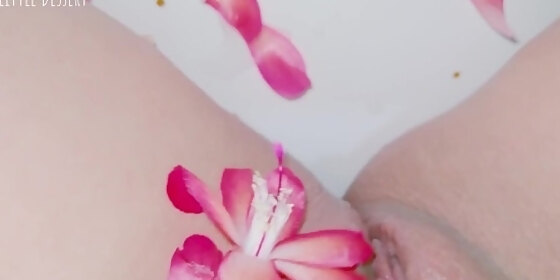 florist hot employee can t stand the urge to masturbate in the bathroom little dessert