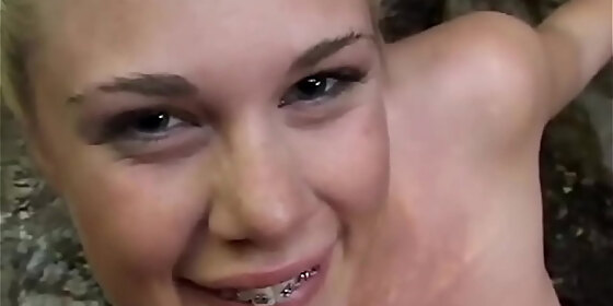 sexy teen lesbian fingering pussy
