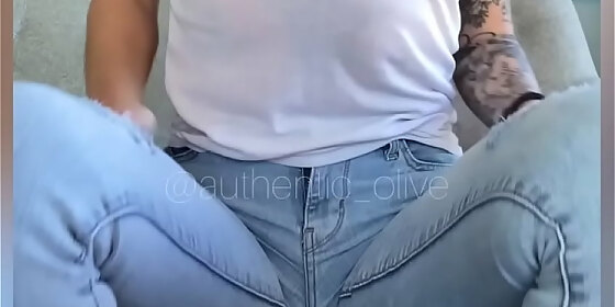 real orgasm in tight levi jeans