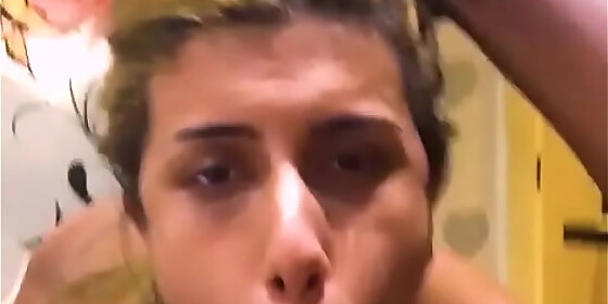 deep throat on the black customer s 24 cm stick a safadinha do forr