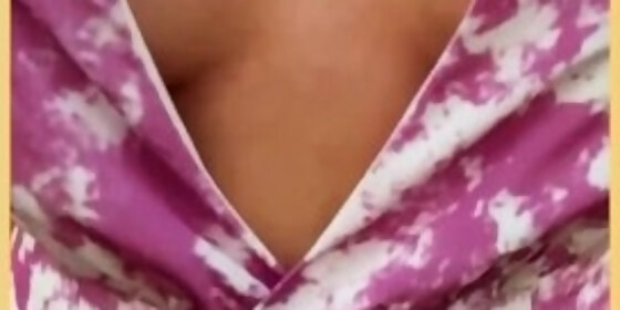milf tit bounce public