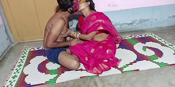 desi xxx fucking newly married bengali bhabhi in her house