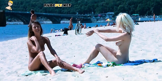 ravishing nude beach girls tanning
