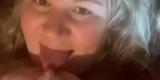 k kummins playing with her big ol tits