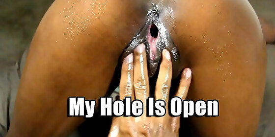 my hole is open alesha