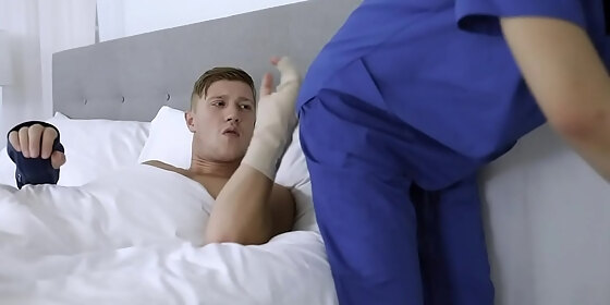 19yo nurse stepsis gives stepbro a hand