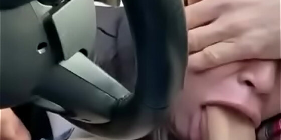 blowjob in the car before the police catch us