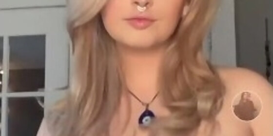 tiktok slut piercednoodle loves to show her tits