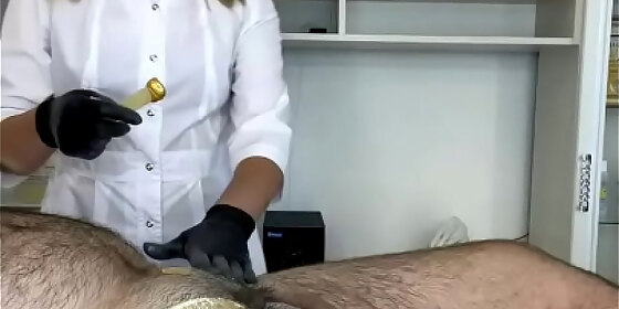 sugarnadya cuts and then waxes the penis and anus of a super overgrown client