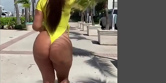big booty bikini model sexy bikini tease