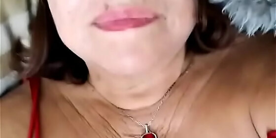hairy granny putty masturbating