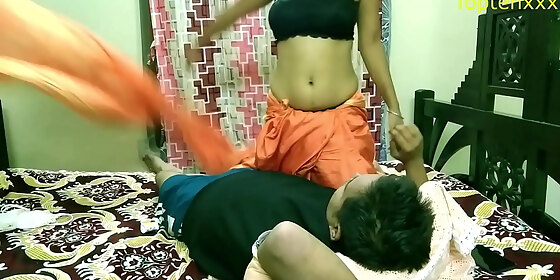 indian sexy girl was alone at home and she called her boyfriend to came and fuck her saree sex