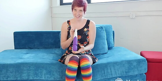 yanks aurora fucking a toy