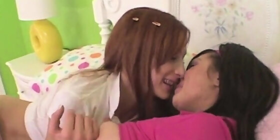 lil laura lesbian fucks