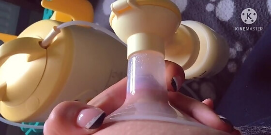 lait frais du matin avec le tire lait